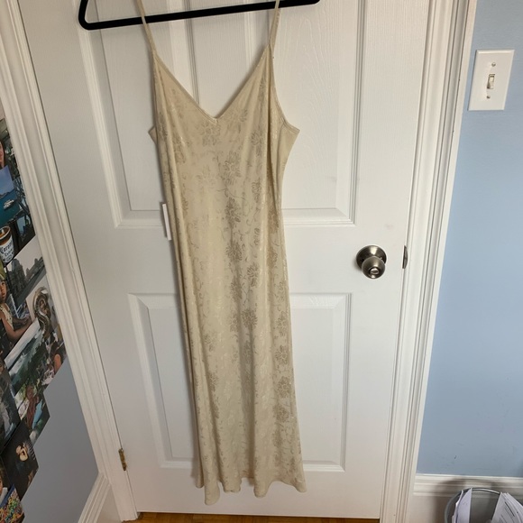 Aritizia Cream Slip Dress - Picture 4 of 7